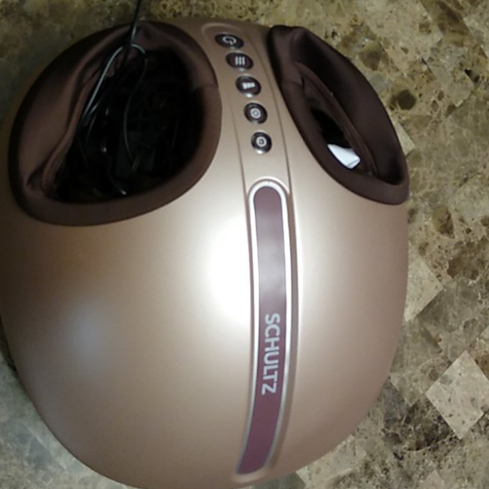 SCHULTZ ZycraPulse foot massager